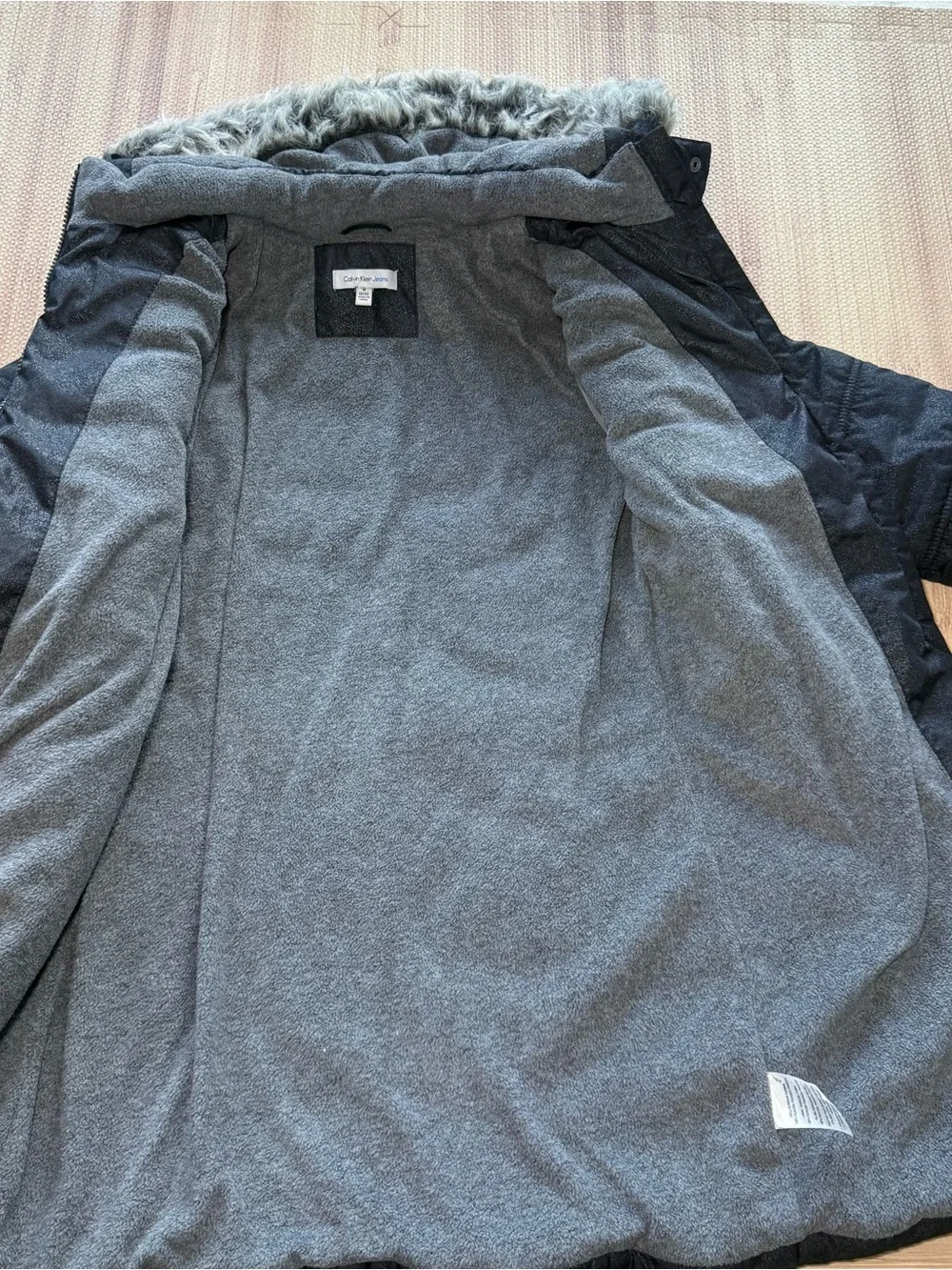 Calvin Klein Jeans Girls Size M 8/10 Black Shimmer Hooded Long Puffer Coat